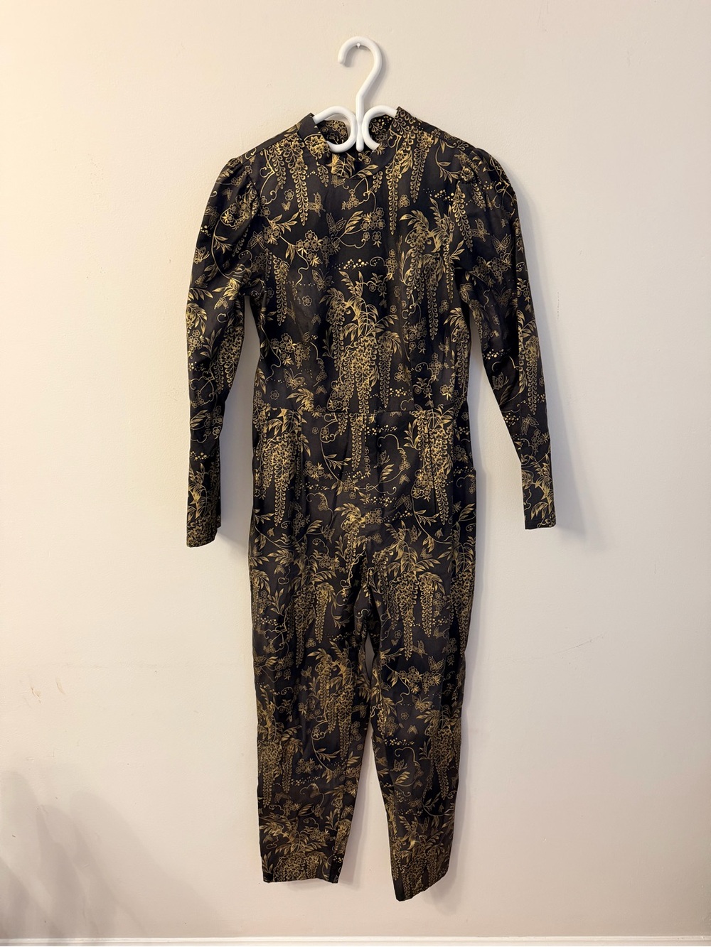 Never worn - birds of north America black and gold fabulous jumpsuit!